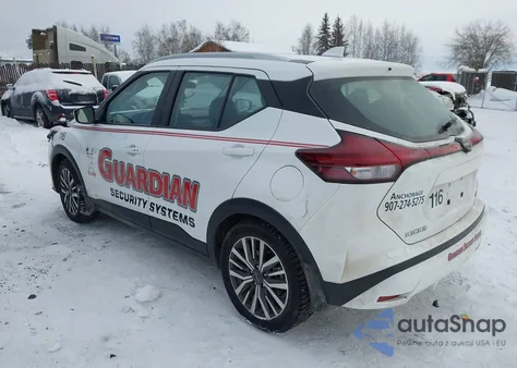 2023 Nissan Kicks Sv Xtronic Cvt z USA, uszkodzony, nr VIN 3N1CP5CV4PL564473